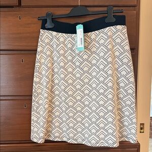 Gilli Black and Cream Patterned Skirt